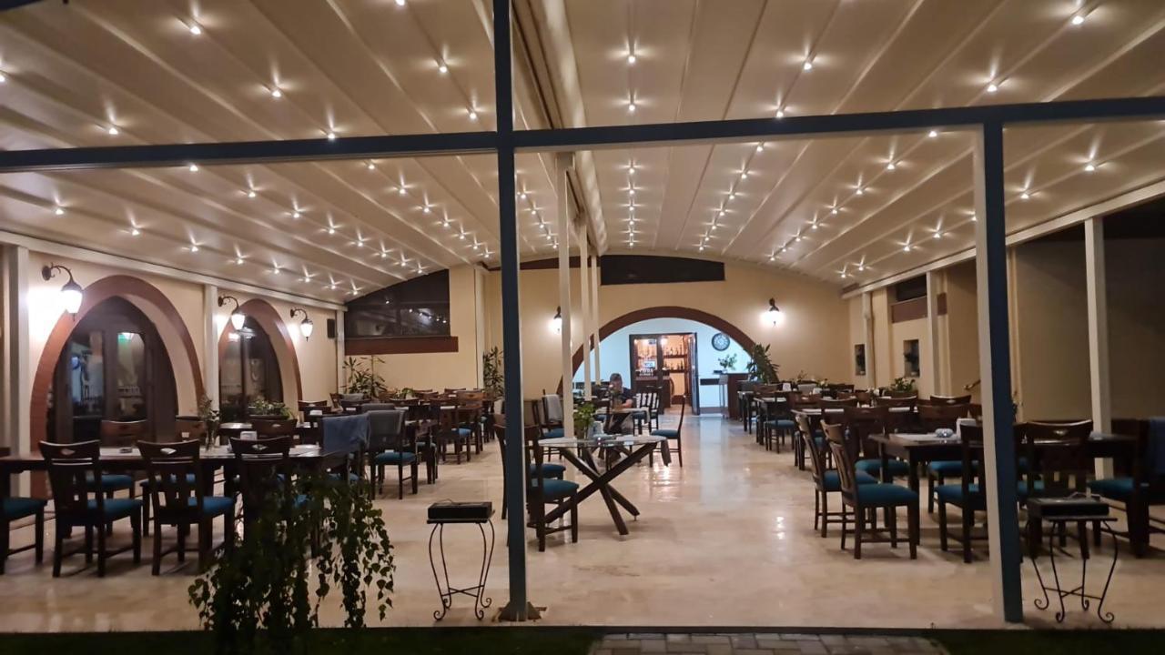 Hotel Curtea Domneasca Vaslui Zewnętrze zdjęcie