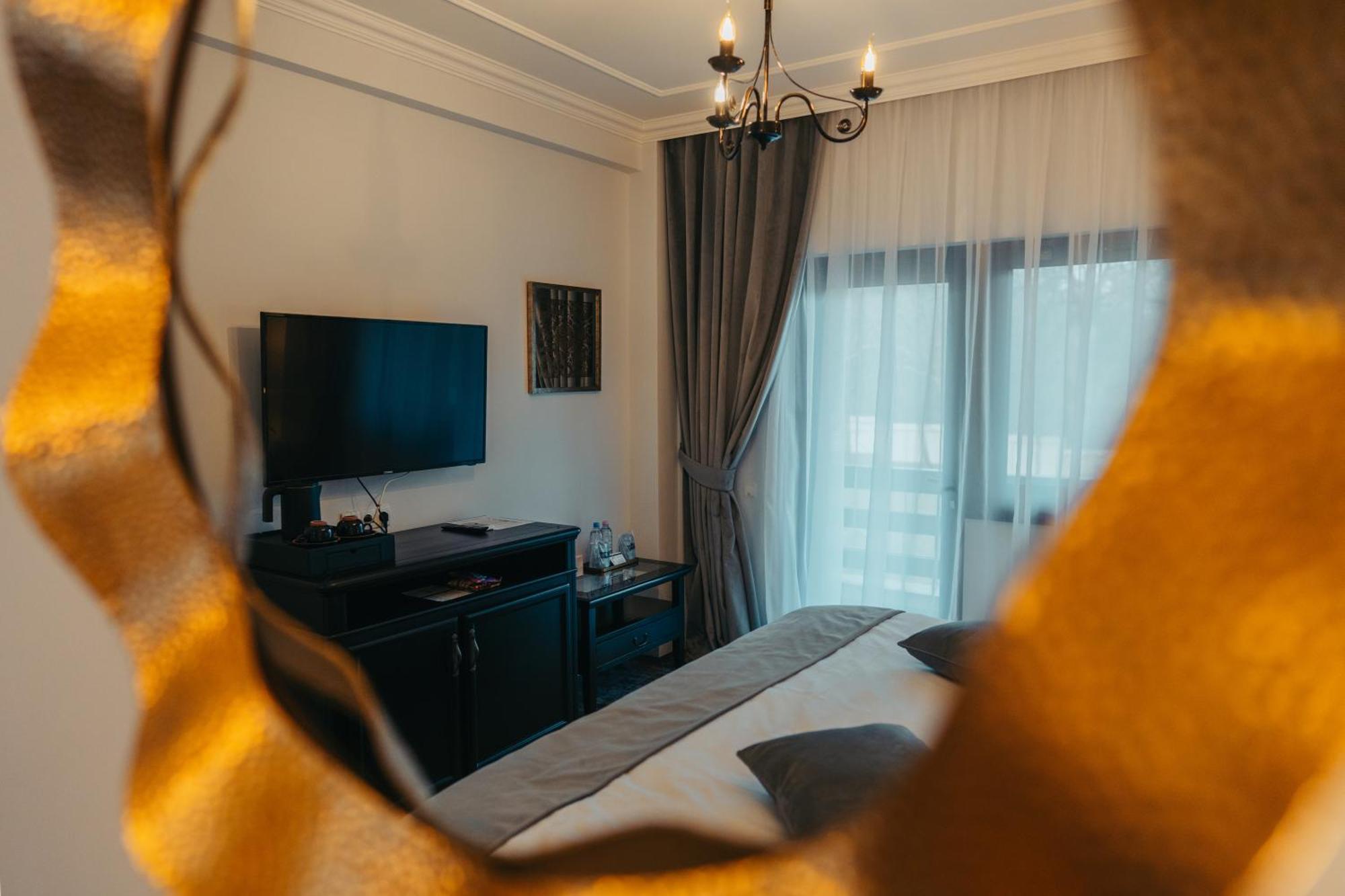 Hotel Curtea Domneasca Vaslui Zewnętrze zdjęcie