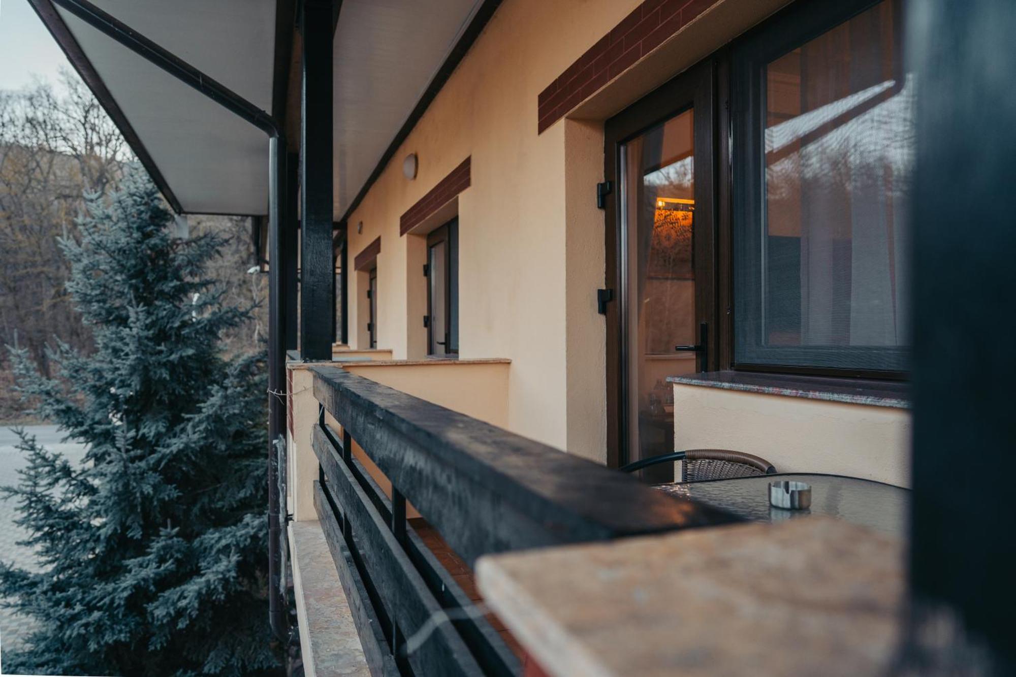 Hotel Curtea Domneasca Vaslui Zewnętrze zdjęcie