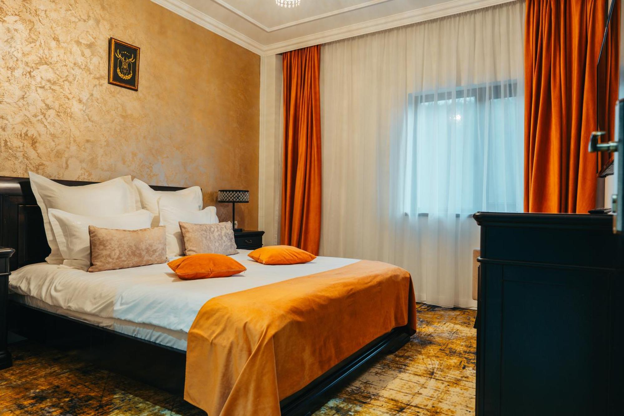 Hotel Curtea Domneasca Vaslui Zewnętrze zdjęcie