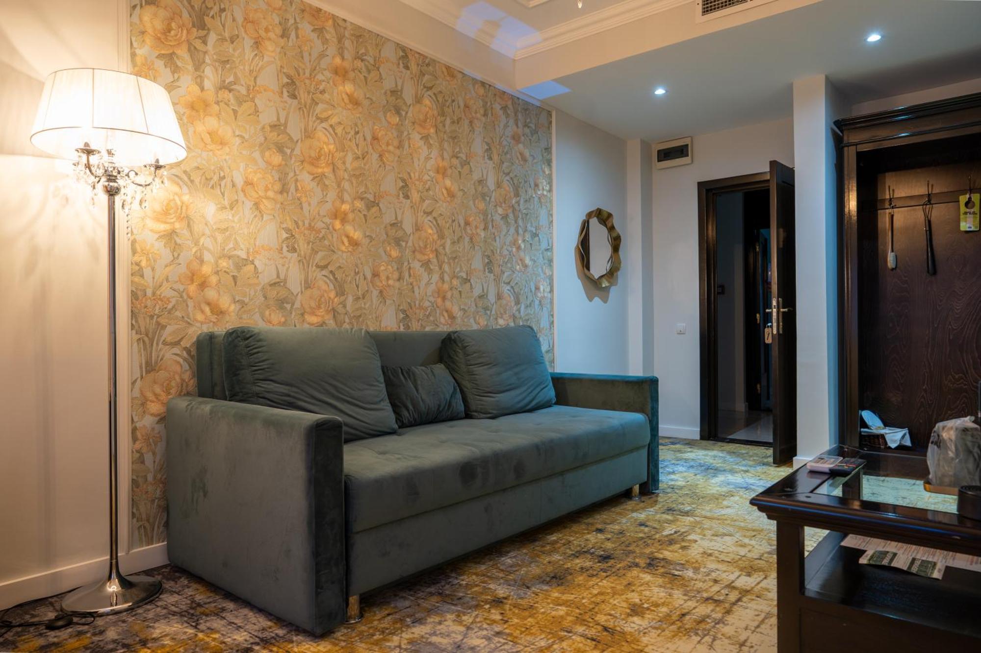 Hotel Curtea Domneasca Vaslui Zewnętrze zdjęcie